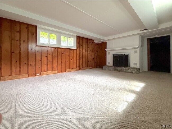 Building Photo - 4055 Bristol Rd
