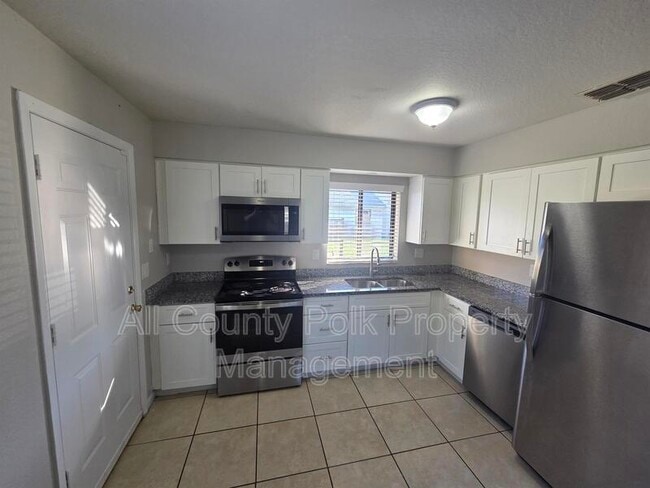 Building Photo - 259 Leelon Rd