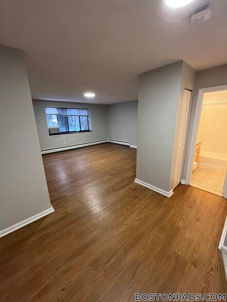 Building Photo - 230 Babcock St