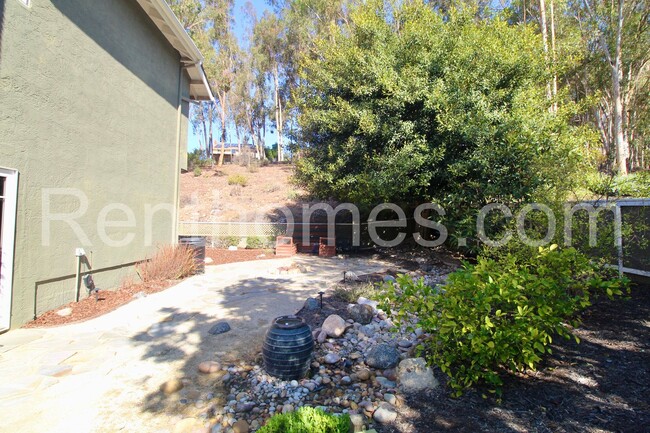 Building Photo - 10384 Barrywood Way