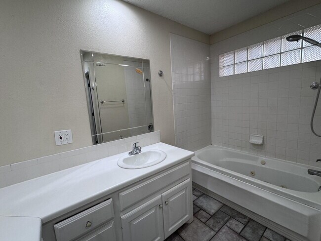 Building Photo - 5621 126th St