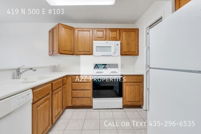 Building Photo - 419 N 500 E