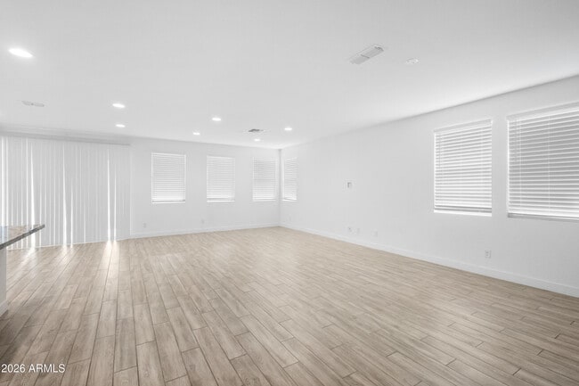 Building Photo - 6936 W Maya Way