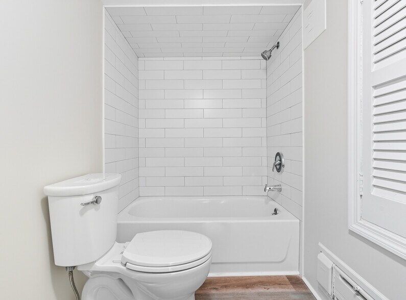 Bathroom 2 - 115 Billian St