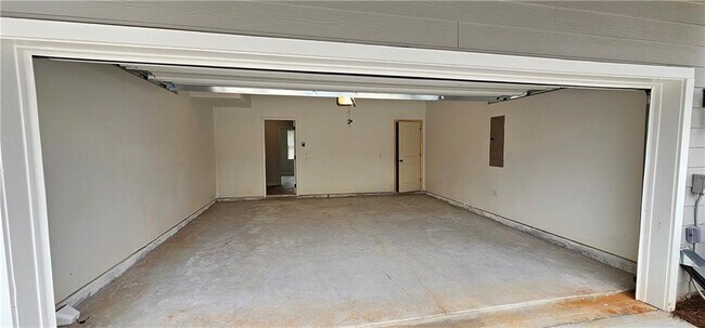 Building Photo - 908 Colton Dr