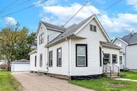 Building Photo - 317 Chute St