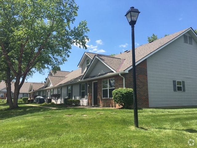 Professionally Landscaped! - Covey Run Apartments