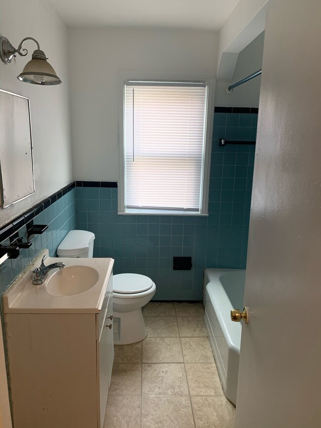 Building Photo - 19516 Trinity St