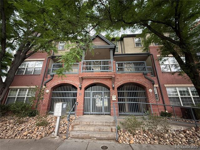 Building Photo - 1661 N Washington St