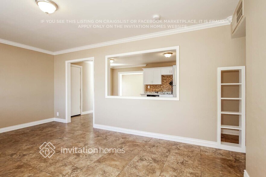 Building Photo - 3231 E Granada Rd