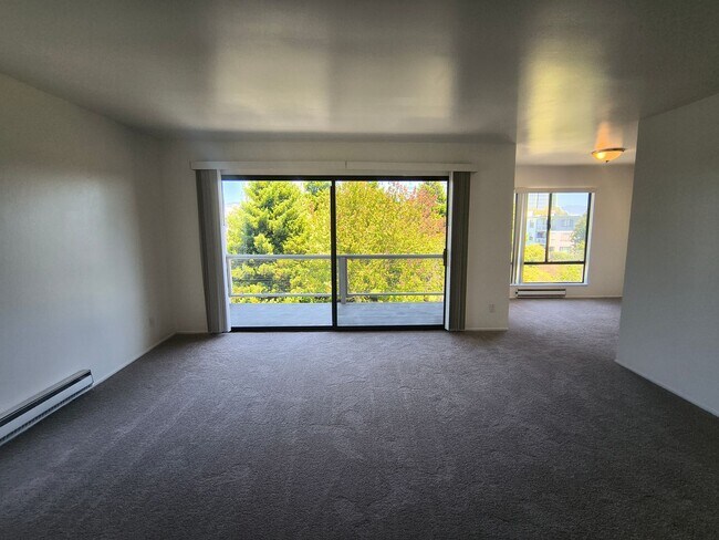 Building Photo - TOP FLOOR 1BD/1BATH Condo Available For Rent at the Watergate Community in Emeryville!!!!