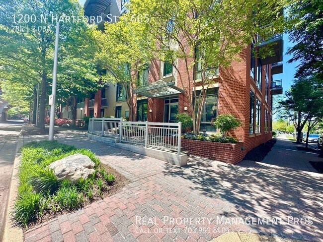 Building Photo - 1200 N Hartford St