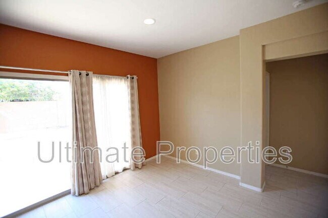 Building Photo - 12916 W Crittenden Ln