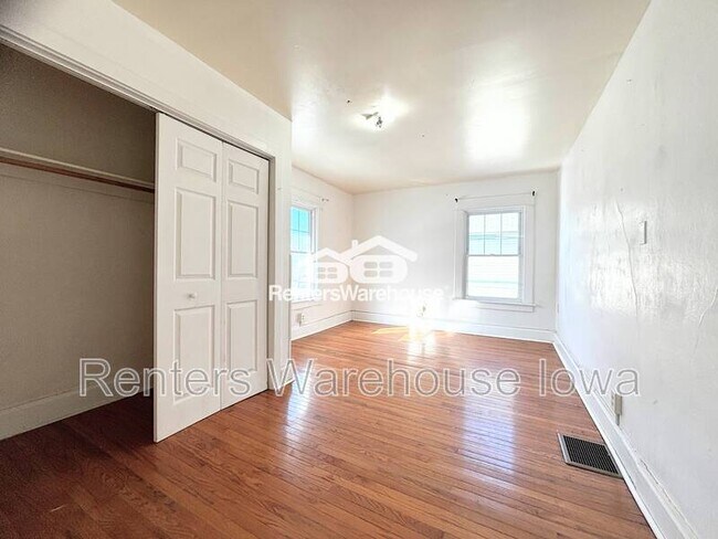 Building Photo - 1171 21st St