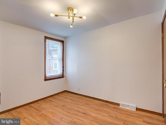 Building Photo - 2250 Ritter St