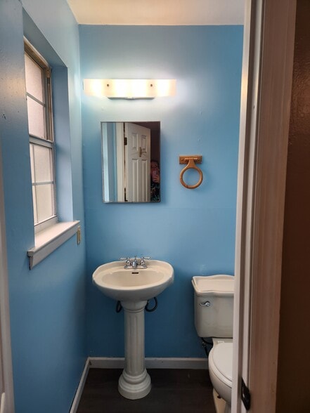 Building Photo - 1089 Three Notch Rd