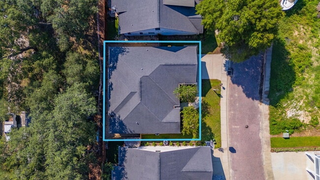 Building Photo - 518 Sibert Ave