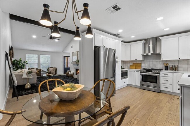 Building Photo - 7901 Seminary Ridge Dr