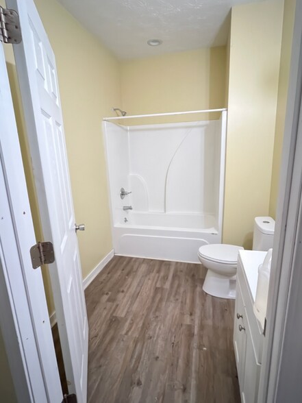 Building Photo - 1450 Cypress St