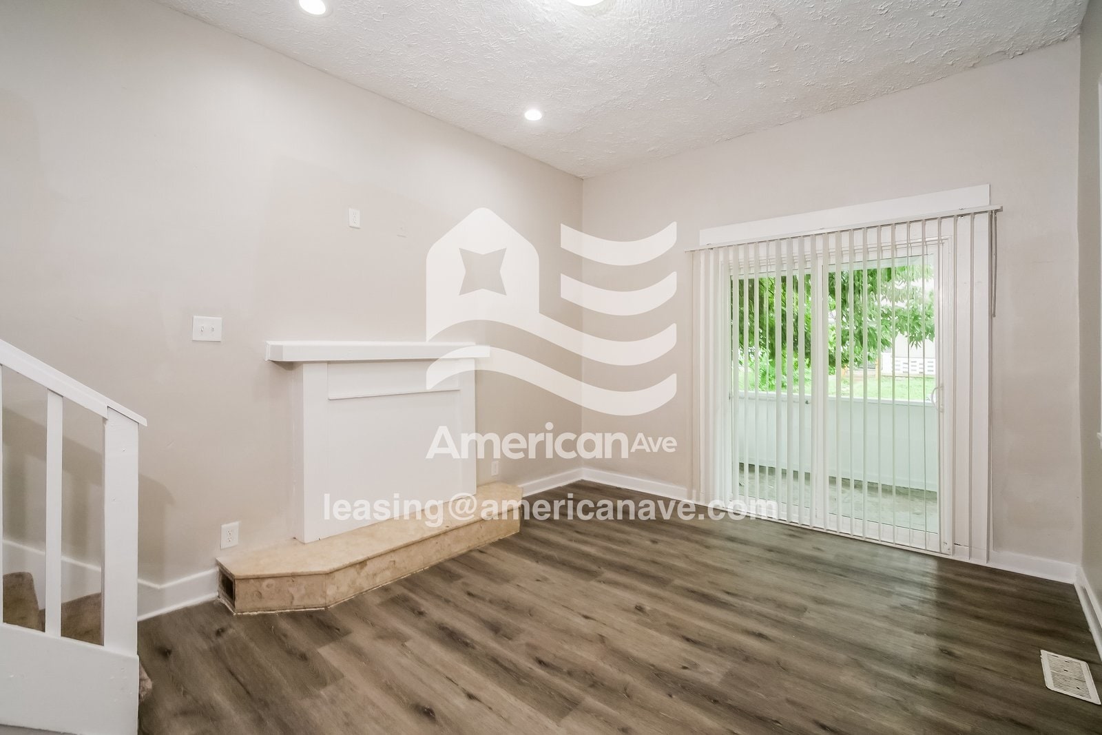 Building Photo - 520 N Gladstone Ave