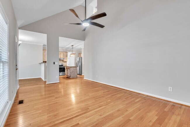 Building Photo - Beautifully Appointed 4BR Home Featuring a Screened Porch, Spacious Living Areas & Community Pool...