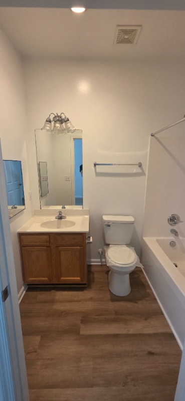 Building Photo - 5000 Hood Cir