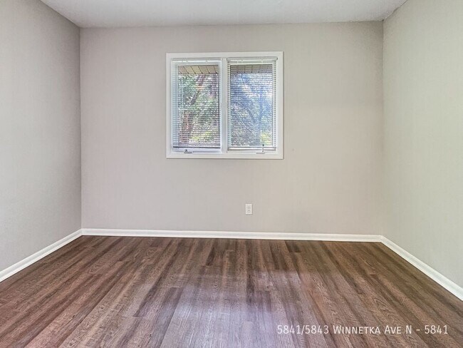 Building Photo - 5841/5843 Winnetka Ave N-5841