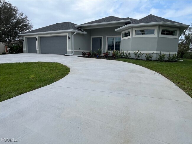 Building Photo - 4012 Country Club Blvd