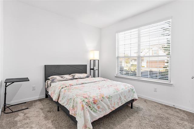 Building Photo - 2096 Creekbluff Cir