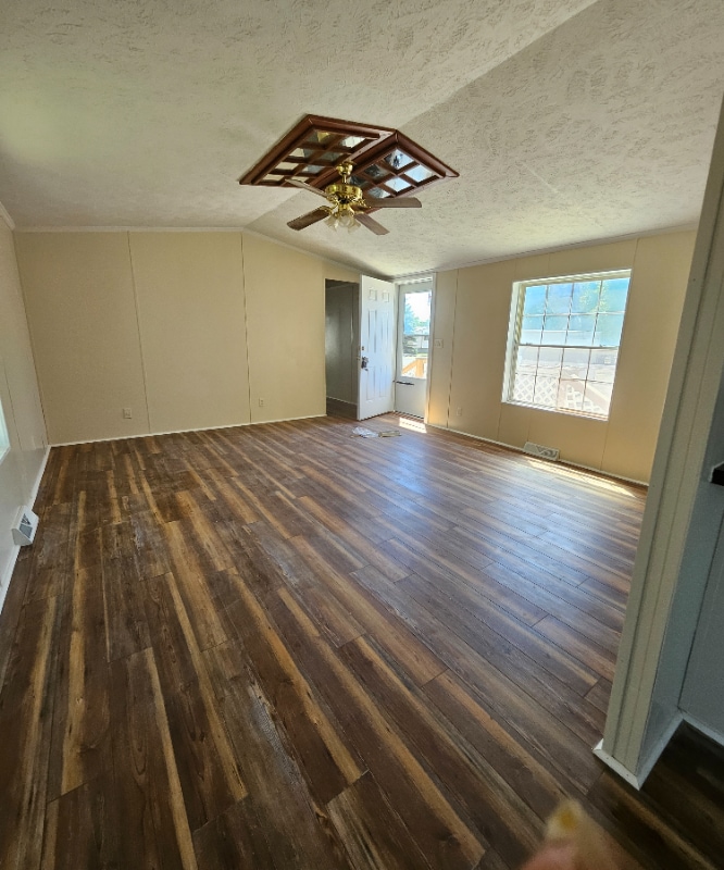 Building Photo - 324 W Front St