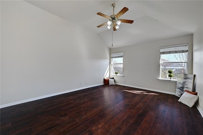 Building Photo - 317 McCoy Ln