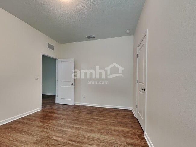 Building Photo - 11505 Victory Bay Ln