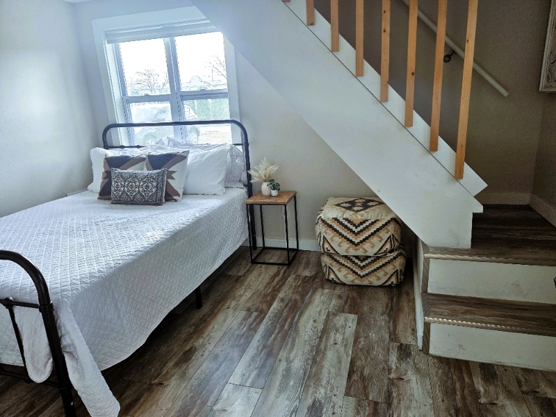 Building Photo - 1004 W Kamps Ave