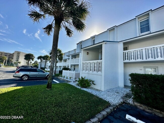 Building Photo - 4590 S Atlantic Ave