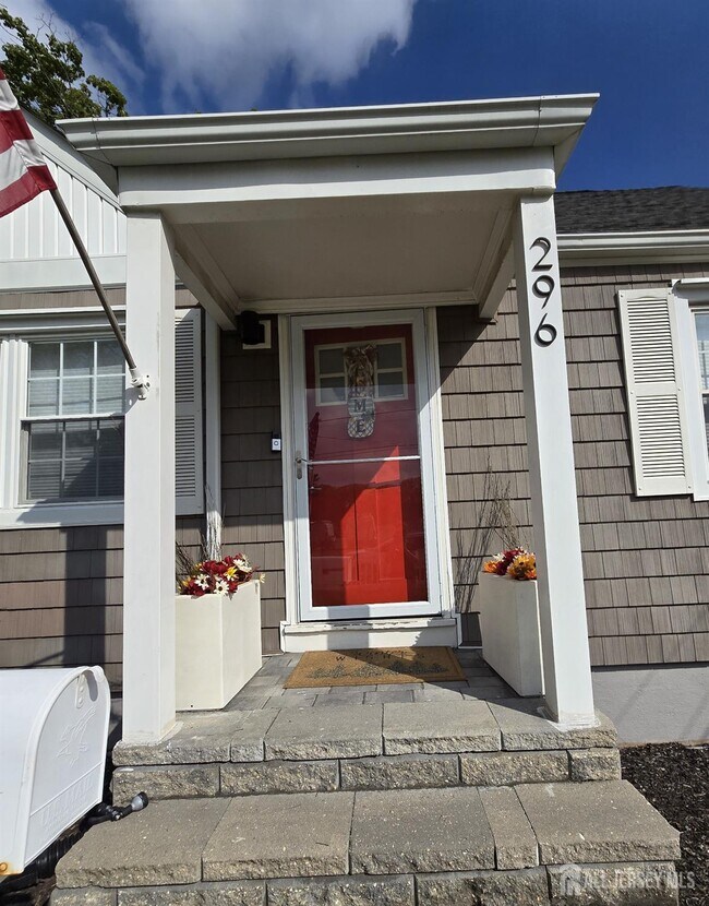Primary Photo - 296 High St