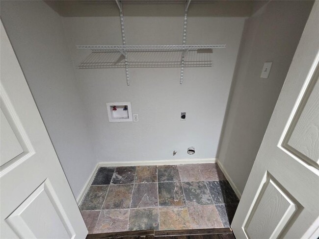 Building Photo - 5026 Birchmont Dr