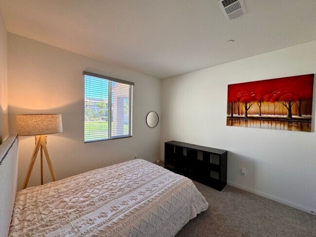 Building Photo - Welcome to this stunning two-story home lo...