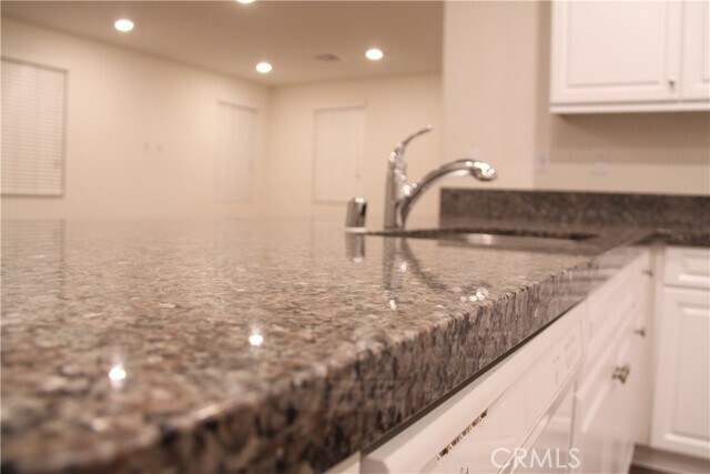 Building Photo - 6105 Rosewood Way