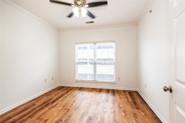 Building Photo - 1270 Strassner Dr