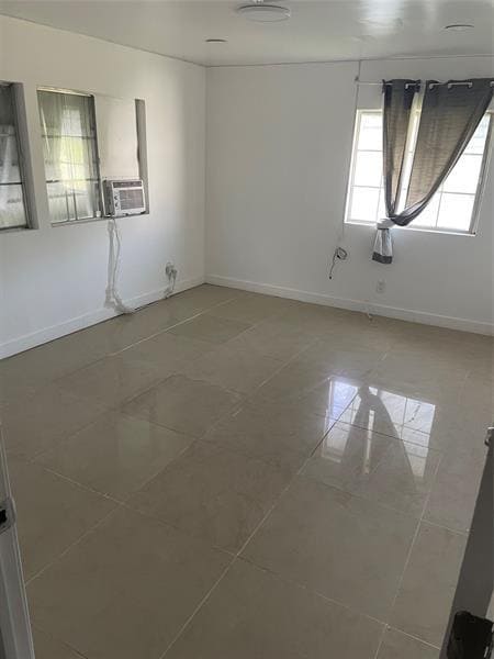 Building Photo - 2120 SW 51st Ct