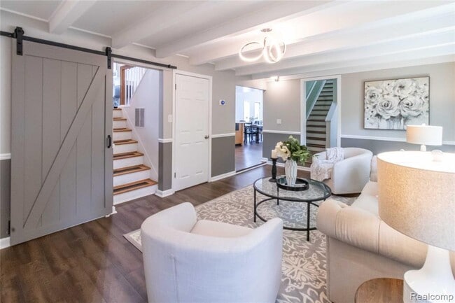 Building Photo - 1834 Fairview St