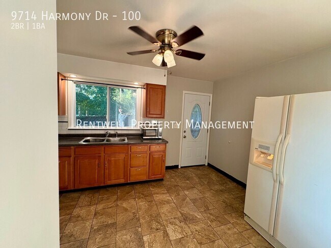 Building Photo - 9714 Harmony Dr