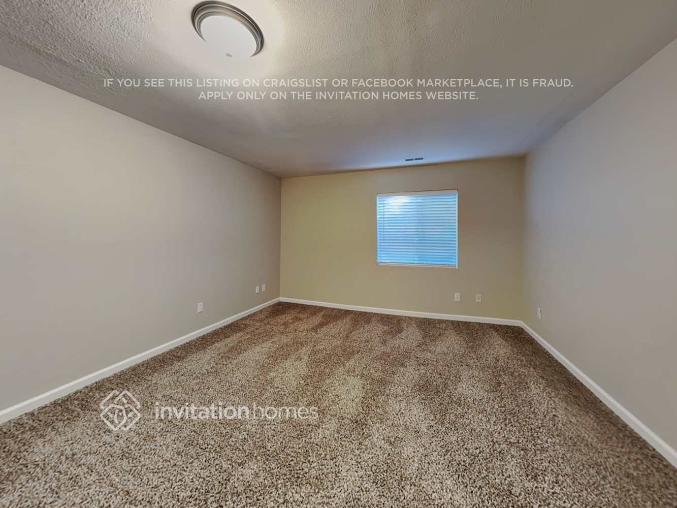 Building Photo - 2865 Leoti Dr