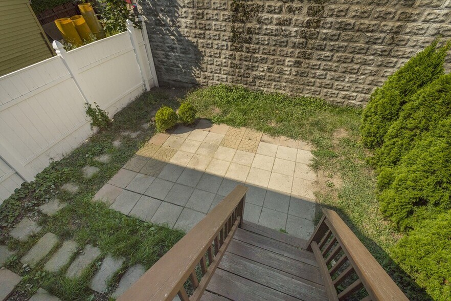 Building Photo - 40 Eutaw St