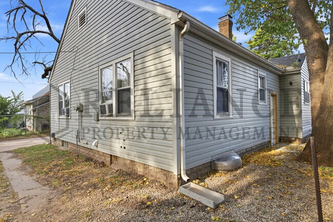 Building Photo - 224 1/2 North Minnesota Avenue