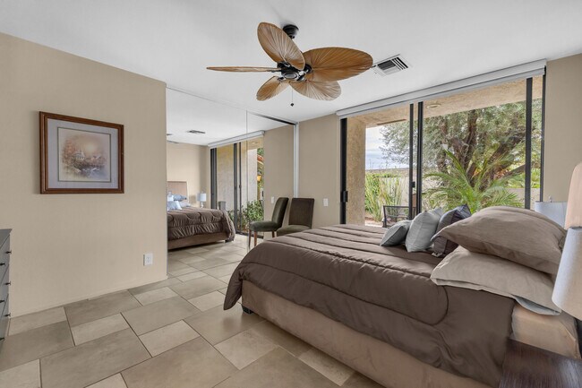 Building Photo - 31 Stanford Dr