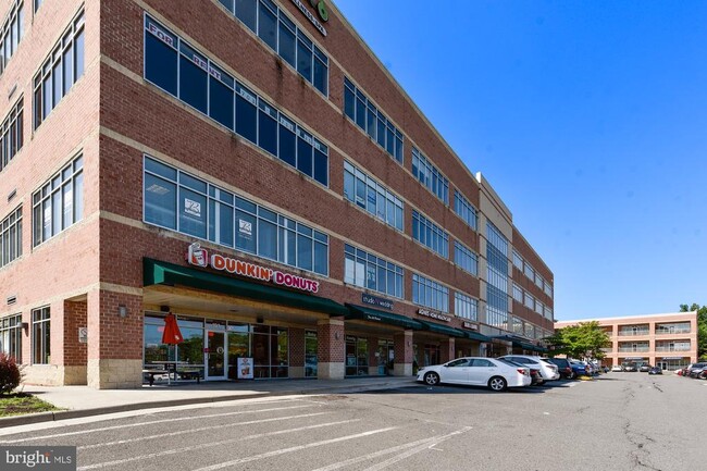 Building Photo - 14301 Grape Holly Grove