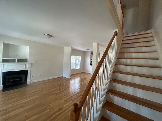 Building Photo - 168 Canal Pl Cir