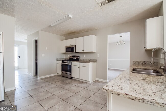 Building Photo - 5494 Brinwick Dr