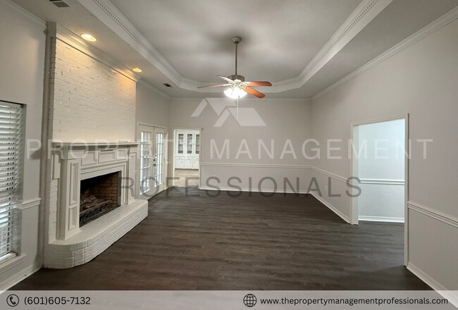 Building Photo - 600 Bay Pointe Ln